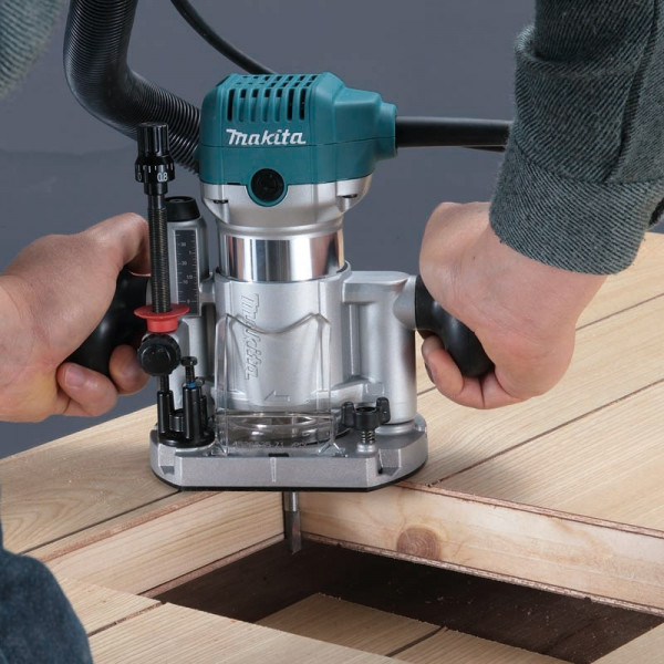 Makita RT0700C Trimmer 6 mm 1 4 8 mm 3 8 710 W