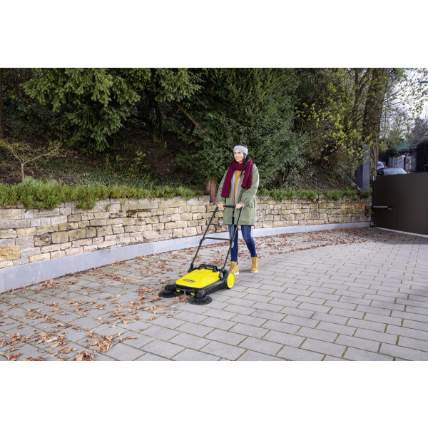 Karcher S 4 TWIN Push Sweeper 20 ltr. |TopTools.in
